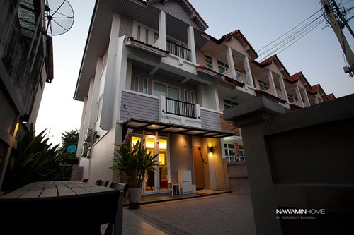 เปลี่ยนTownhouse 3 ชั้นเก่าๆ ให้เป็นทาวน์เฮาส์ กึ่ง คอนโด