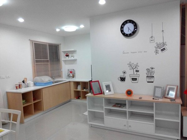 DIY ไม้กั้นห้อง เป็นเฟอร์นิเจอร์แต่งบ้าน ใช้เงินแค่ 35 หมื่น