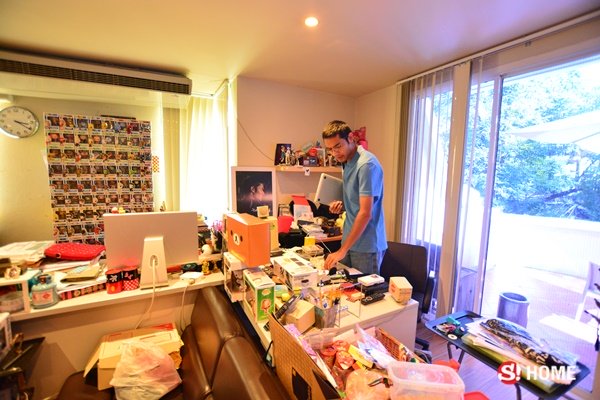 เปิด “ห้องทำงาน” โลกแห่งจินตนาการของ “คุณชายอดัม” มรวเฉลิมชาตรี ยุคล