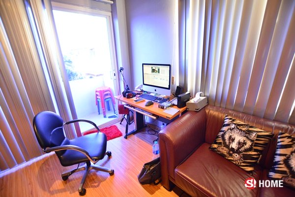 เปิด “ห้องทำงาน” โลกแห่งจินตนาการของ “คุณชายอดัม” มรวเฉลิมชาตรี ยุคล