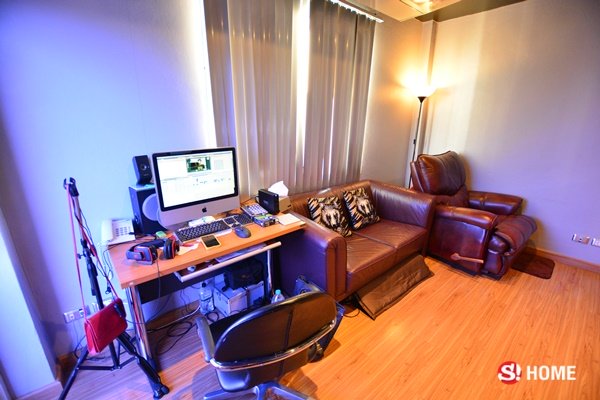 เปิด “ห้องทำงาน” โลกแห่งจินตนาการของ “คุณชายอดัม” มรวเฉลิมชาตรี ยุคล