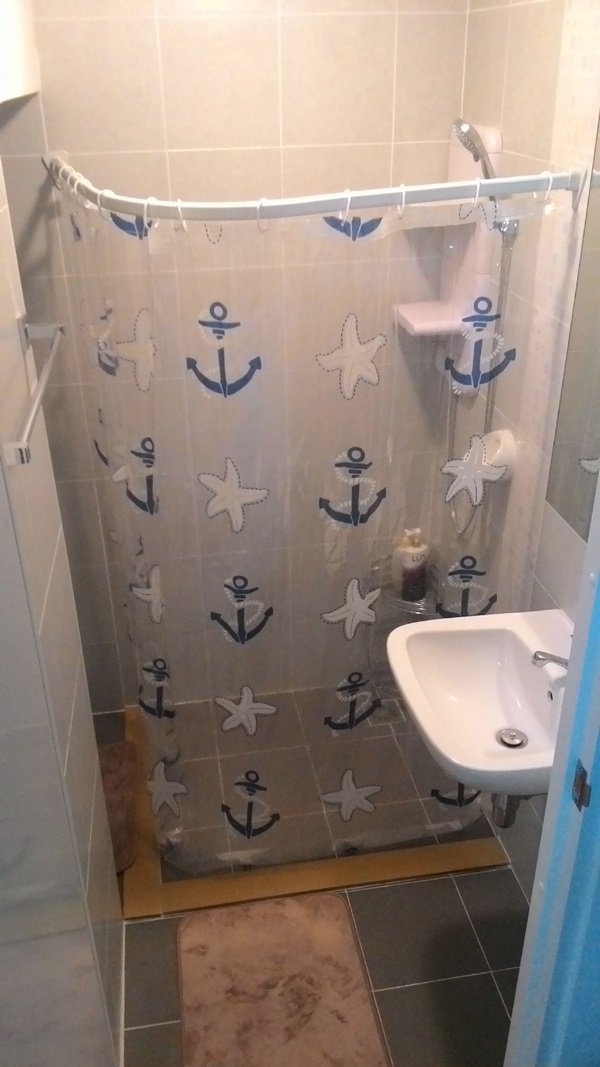 DIY แบ่งห้องน้ำส่วนเปียก-แห้ง ทนทานนับ 10 ปี งบ 1 พัน ทำได้ทุกบ้านที่มีห้องน้ำ