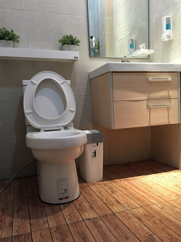 จ่ายเงินรีโนเวทไปไม่ถึง 3000 อารมณ์มันเหมือนได้ห้องน้ำใหม่ รูปเยอะมากก