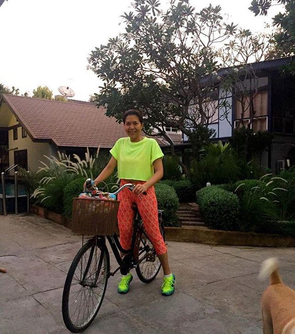 "บ้านดารา" ที่แม้จะไม่ใช่ตัวพ่อ ตัวแม่ แต่บ้านหลังใหญ่ใช้ได้เลย