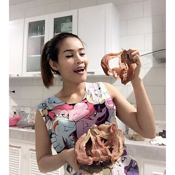 "บ้านดารา" ที่แม้จะไม่ใช่ตัวพ่อ ตัวแม่ แต่บ้านหลังใหญ่ใช้ได้เลย