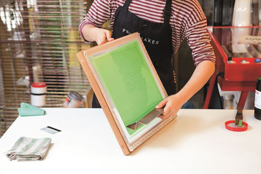 Silkscreen Printing การพิมพ์ ซิงค์ สกรีน
