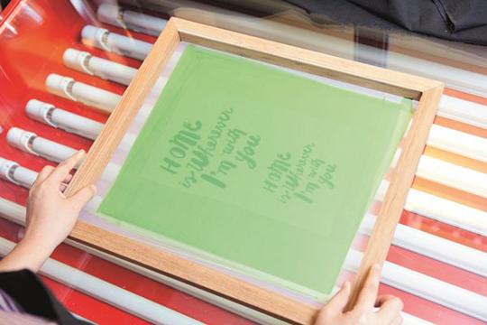 Silkscreen Printing การพิมพ์ ซิงค์ สกรีน