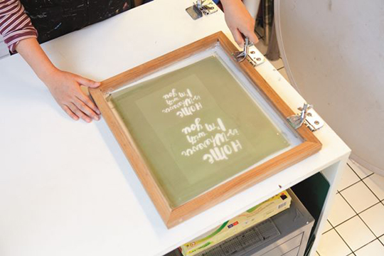 Silkscreen Printing การพิมพ์ ซิงค์ สกรีน