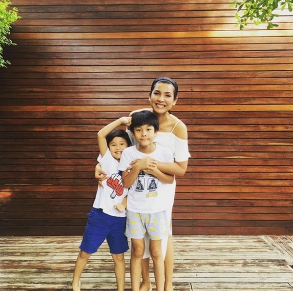 “บ้าน  3 หลังของเคน ธีรเดช” ครบทุกวิว ทะเล ภูเขา สระว่ายน้ำ