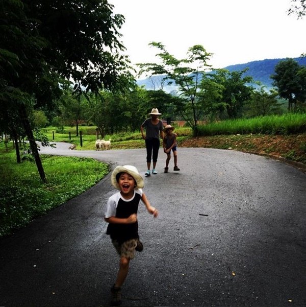 “บ้าน  3 หลังของเคน ธีรเดช” ครบทุกวิว ทะเล ภูเขา สระว่ายน้ำ