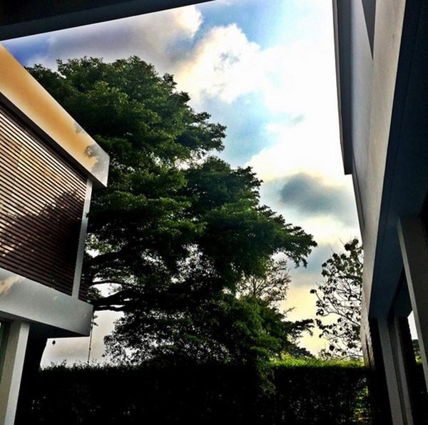 “บ้าน  3 หลังของเคน ธีรเดช” ครบทุกวิว ทะเล ภูเขา สระว่ายน้ำ