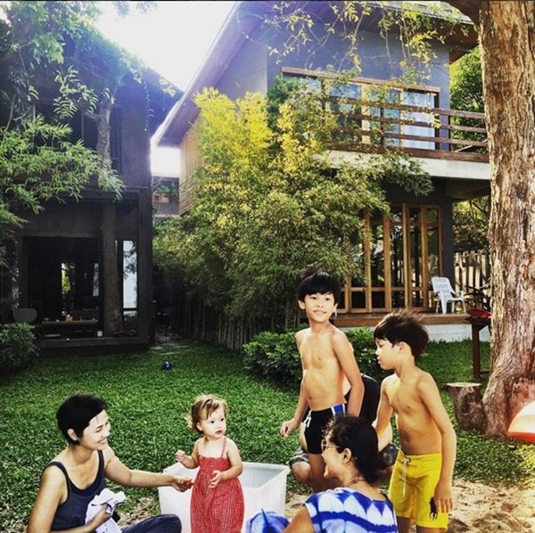 “บ้าน  3 หลังของเคน ธีรเดช” ครบทุกวิว ทะเล ภูเขา สระว่ายน้ำ