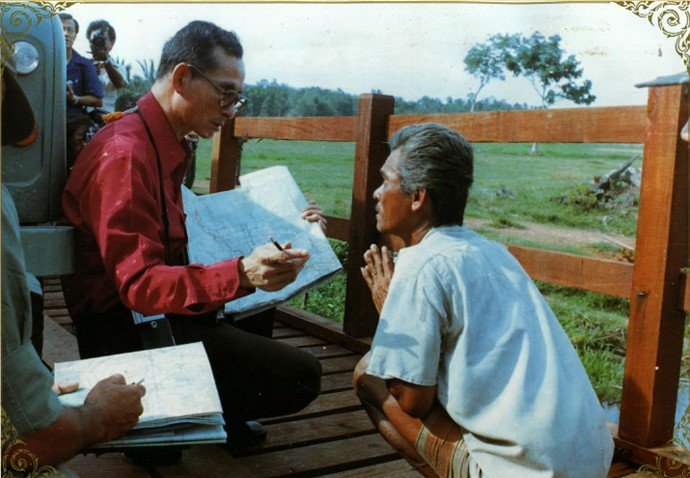 ห้องทรงงานของพ่อหลวง ทุกที่ ทุกแห่งเพื่อปวงชนชาวไทย