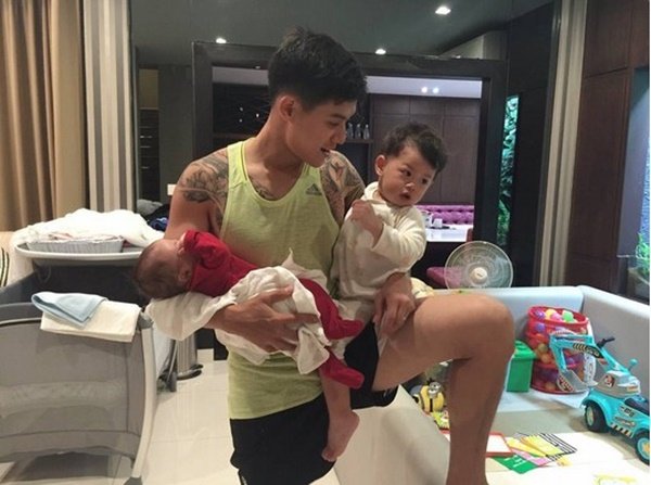 "บ้านกาย รัชชานนท์" คุณพ่อลูก 3 บ้านหลังใหญ่อาณาจักรของเจ้าตัวน้อยๆ