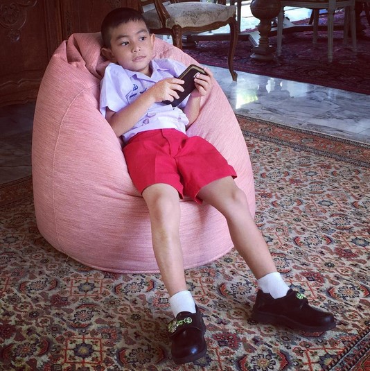 "อุ๊ หฤทัย" ซื้อบ้านเก่า รีโนเวทเป็นบ้านสไตล์อังกฤษ เก๋ เก๋