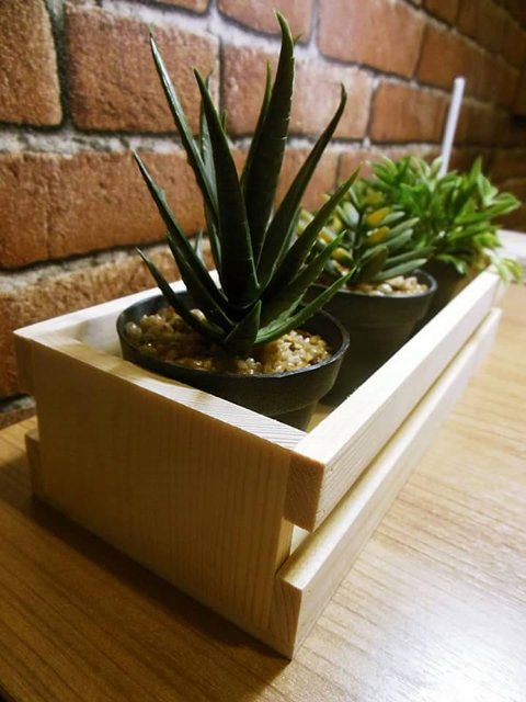 แต่งห้องรับแขกแนว Modern Loft แบบประหยัด และ เน้นทำเอง