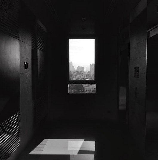 เปิดคอนโดแต๊งค์ พงศกร อาณาจักรแห่งตัวตน หนังสือ ดนตรี ศิลปะ