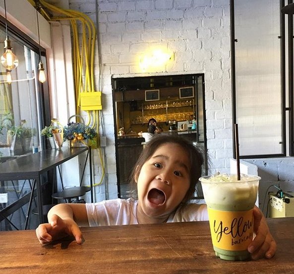 บาร์แอนด์คาเฟ่สไตล์ลอฟท์ของ "มิน ไข่ตุ้ม รตวรรณ" นักแสดงสายฮา