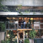 อย่างเจ๋ง "The Attic Diary Café" บ้าน ร้านข้าวใต้รางรถไฟ ติด 1 ใน 10 บ้านแห่งปี 2018