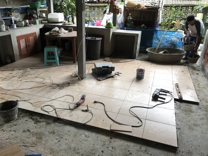 ชวนทุบกระปุก “รีโนเวทห้องครัวไทย” งบไม่เกิน 15000 บาทดีไซน์ปูนเปลือย พร้อมฟังก์ชั่นครบครัน