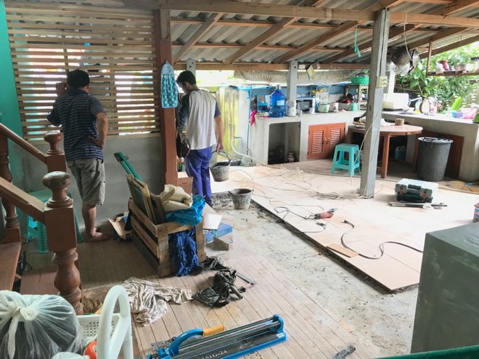 ชวนทุบกระปุก “รีโนเวทห้องครัวไทย” งบไม่เกิน 15000 บาทดีไซน์ปูนเปลือย พร้อมฟังก์ชั่นครบครัน