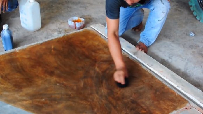 ไม่ง้อกระเบื้อง DIY “ทาสีพื้นบ้านคอนกรีต” เปลี่ยนพื้นสีปูนให้สวยปัง ทำได้เองแบบไม่ต้องจ้างช่าง