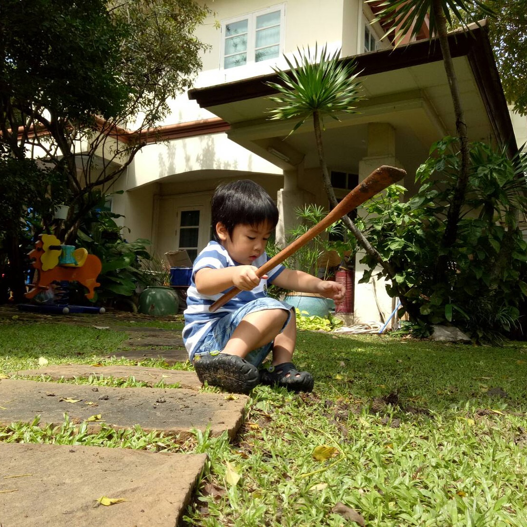 บ้าน “เขตต์ ฐานทัพ” กับครอบครัว บ้านที่เรียบง่าย และร่มรื่น