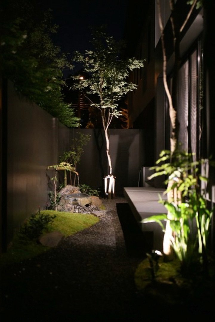 เปลี่ยนพื้นที่ข้างบ้านให้กลายเป็น “สวนสไตล์ญี่ปุ่น” ชื่นใจไปกับบรรยากาศที่สงบและร่มรื่น