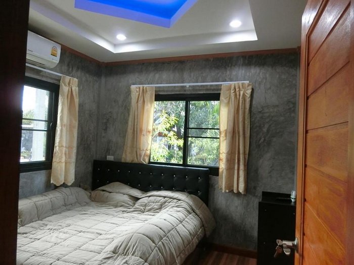 บ้านโมเดิร์นลอฟท์เพิงหมาแหงน ขนาดกะทัดรัด พร้อมระเบียงหน้าบ้าน เหมาะกับครอบครัวขนาดเล็ก