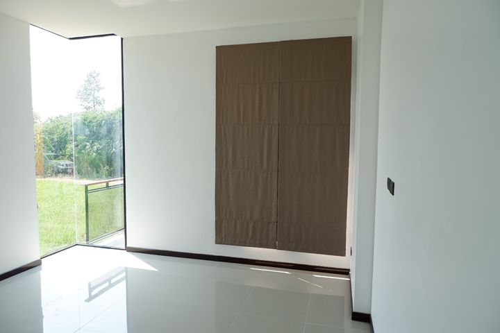 บ้านชั้นเดียวสไตล์โมเดิร์นลอฟท์ 3 ห้องนอน 3 ห้องน้ำ ตกแต่งภายในแบบเรียบง่ายพื้นที่ใช้สอย 163 ตรม