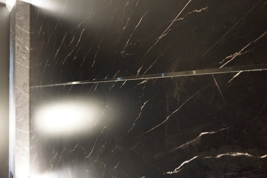 พาชม “รีโนเวทห้องนอนด้วยงบสามหมื่นกว่าบาท” จากห้องเรียบๆ เป็นห้องหรูหรามีสไตล์