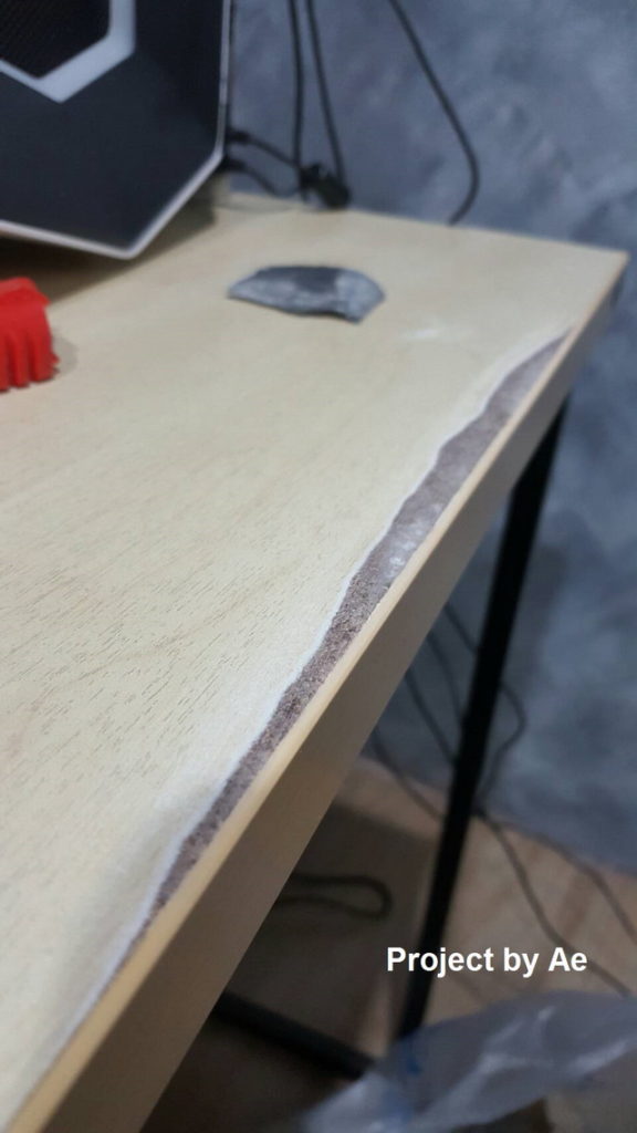 ไม่ต้องซื้อใหม่ มาดูวิธีแก้ไขปัญหา "โต๊ะไม้อัดพองตัว” ด้วยวิธีที่แสนง่าย แถมใช้งบแค่นิดเดียว