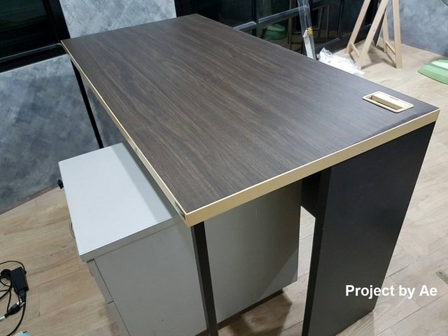 ไม่ต้องซื้อใหม่ มาดูวิธีแก้ไขปัญหา "โต๊ะไม้อัดพองตัว” ด้วยวิธีที่แสนง่าย แถมใช้งบแค่นิดเดียว