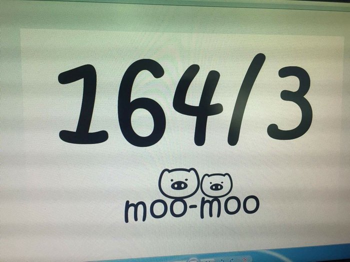 DIY ป้ายเลขที่บ้านสุดเก๋ ทำเองง่ายๆ ด้วยวัสดุอะคริลิกในงบหลักร้อย สวยได้ไม่ต้องง้อร้าน