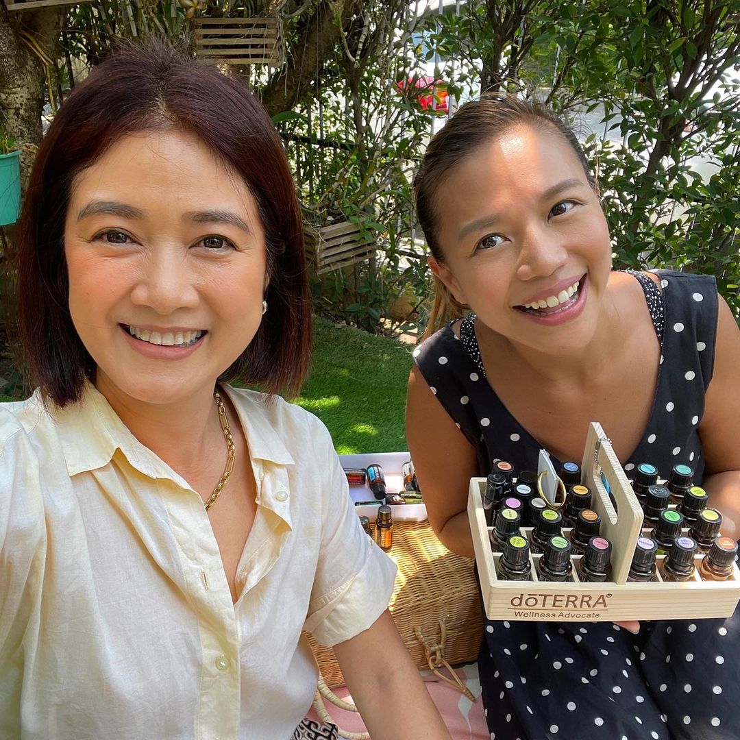 ชีวิตอีกมุมของ "กระเต็น วราภรณ์" ผู้ประกาศข่าว ที่สนใจเรื่องปลูกผัก ดองบ๊วย ทำกิมจิ