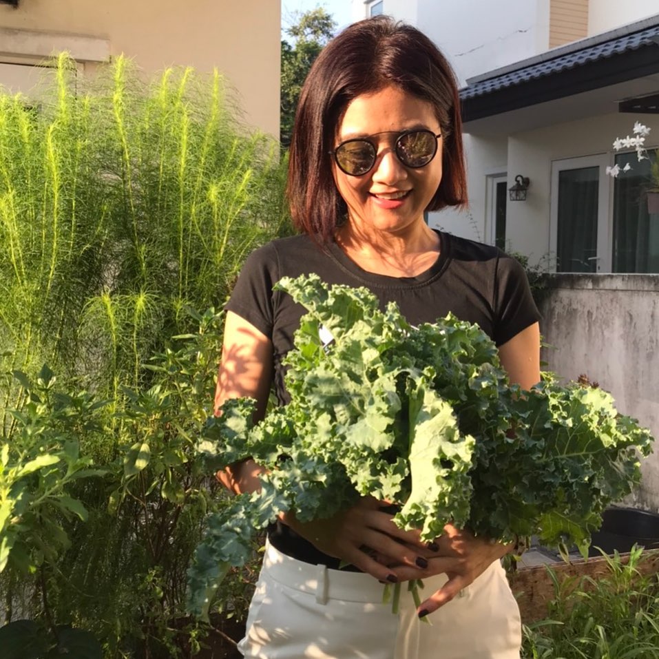 ชีวิตอีกมุมของ "กระเต็น วราภรณ์" ผู้ประกาศข่าว ที่สนใจเรื่องปลูกผัก ดองบ๊วย ทำกิมจิ