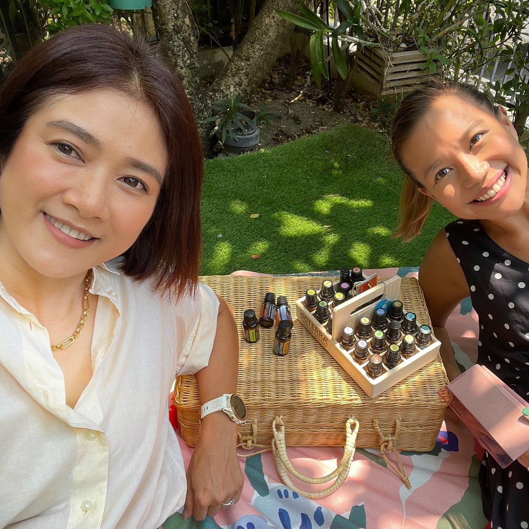 ชีวิตอีกมุมของ "กระเต็น วราภรณ์" ผู้ประกาศข่าว ที่สนใจเรื่องปลูกผัก ดองบ๊วย ทำกิมจิ