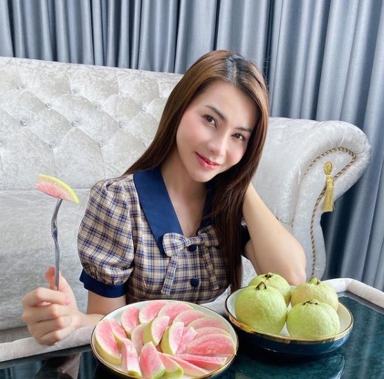 เปิด "บ้านข้าวทิพย์ ธิดาดิน" ของขวัญวันเกิดให้ตัวเอง และชีวิต 12 ปีในวงการ