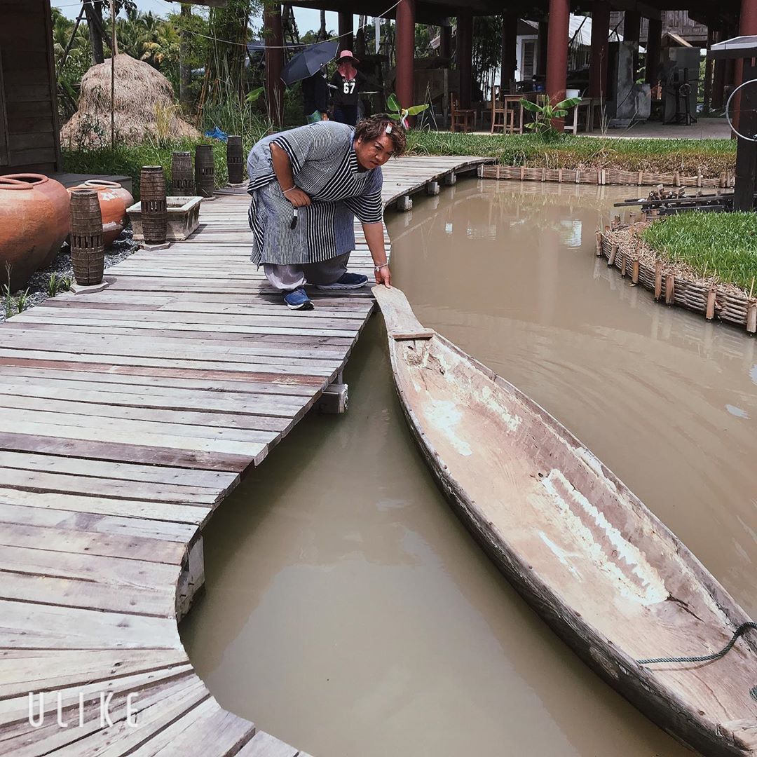 "ครูลิลลี่" สร้างอาณาจักรย่านรังสิต รวมสถานที่ปฏิบัติธรรม พิพิธภัณฑ์ และร้านอาหารไว้ที่เดียวกัน