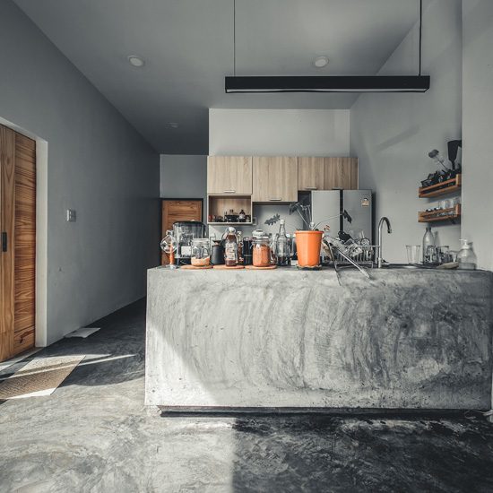 บ้านสไตล์ลอฟต์กลางป่าหลังนี้ของเราไม่เคยเหงา