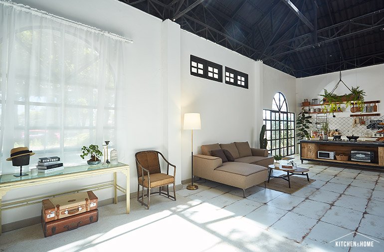 DNA Studio บ้านสีขาวในสวนสีเขียว