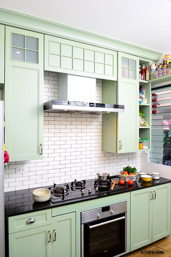 Colorful Kitchen เติมสีสันให้ห้องครัวสดใสมีชีวิตชีวา