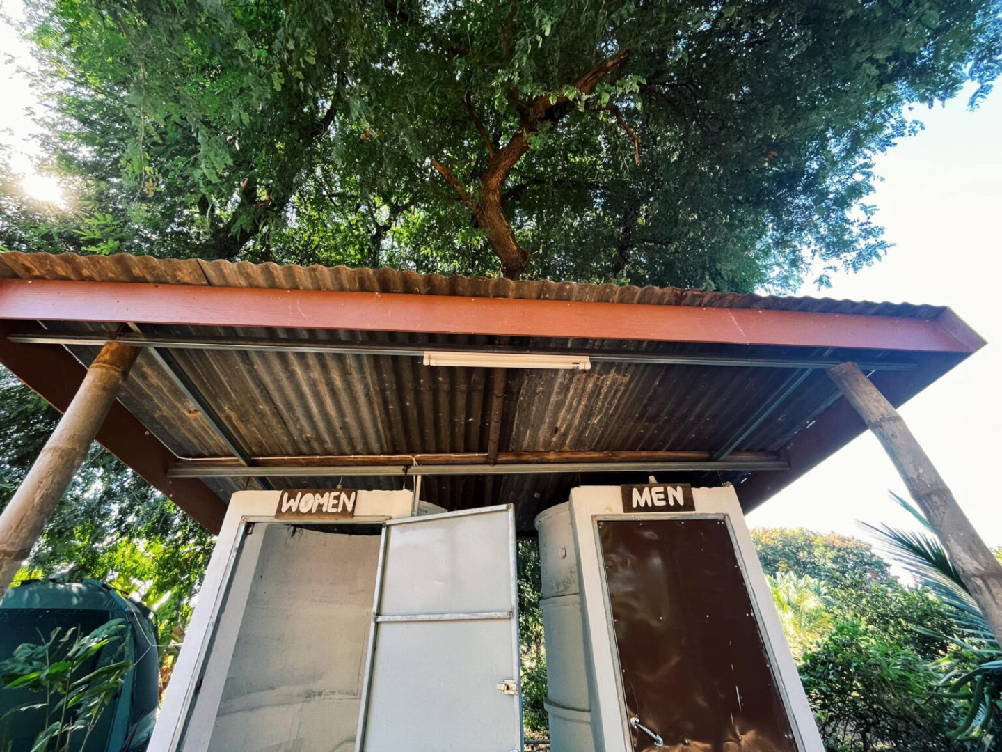 ไอเดีย “ห้องน้ำท่อซีเมนต์งบ 10000 บาท” ห้องน้ำสำหรับบ้านสวนง่าย ๆ หรือร้านค้าเล็ก ๆ