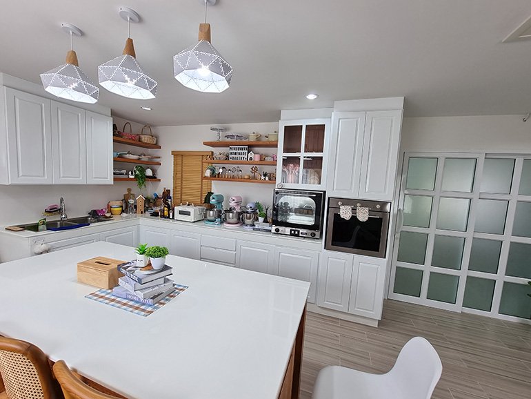 บ้านทรงจั่วสไตล์นอร์ดิกซ่อนความอบอุ่นแบบมินิมอลเบาๆ