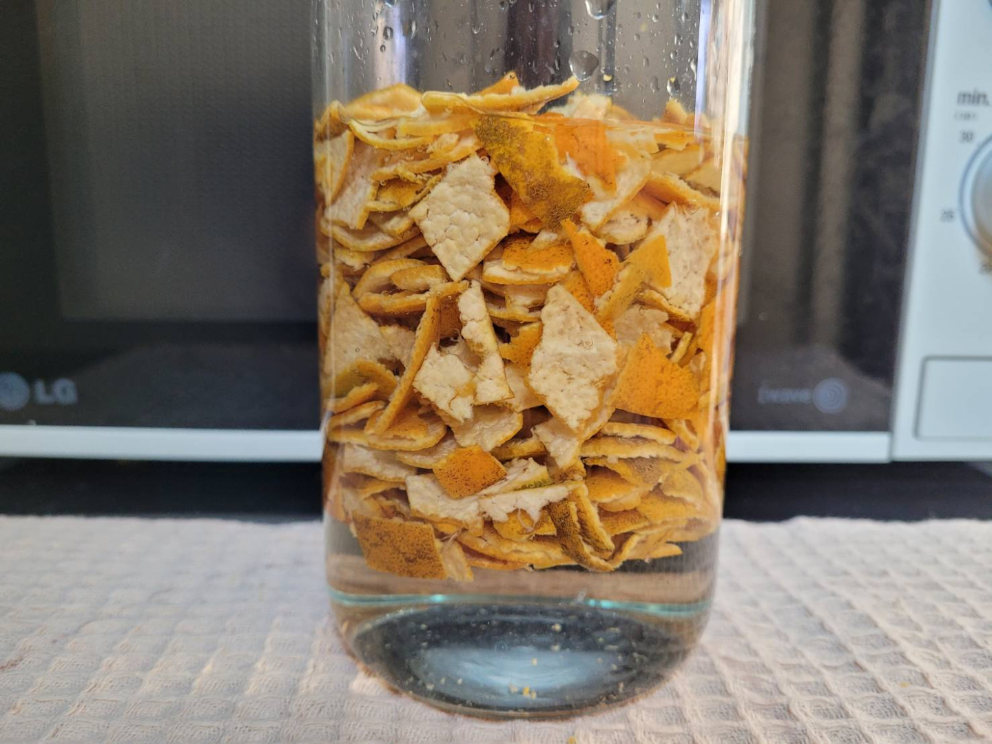 วิธีทำเปลือกส้มหมัก ใช้แทนน้ำยาทำความสะอาด กลิ่นส้มหอมสดชื่น