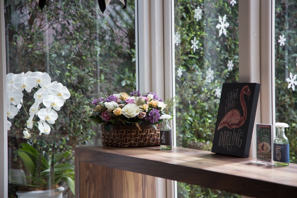 อินเทรนด์ซัมเมอร์ แต่งบ้านสดใสได้แบบไม่ต้องสาดสีจัด