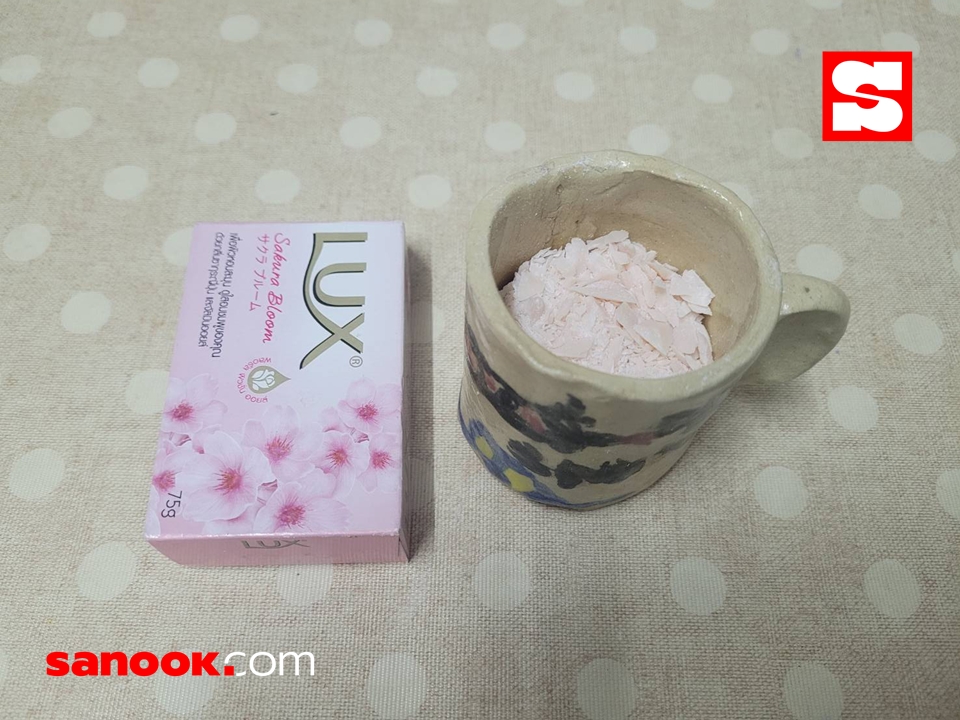 ไม่ตกเทรนด์ขูดสบู่ เช็กความหอมสบู่ก้อน หอมมากหอมน้อย ลองทำกันดู