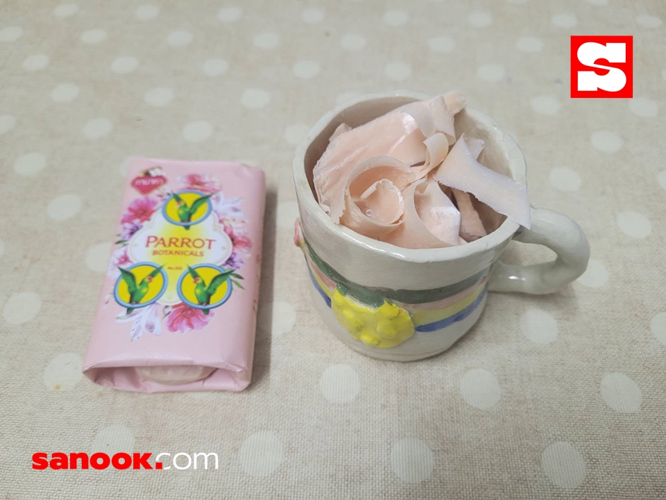ไม่ตกเทรนด์ขูดสบู่ เช็กความหอมสบู่ก้อน หอมมากหอมน้อย ลองทำกันดู