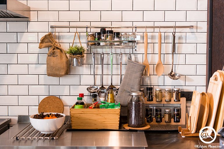 5 ไอเดียออกแบบครัวเล็กให้ดูสวยและกว้างแม้มีพื้นที่จำกัด