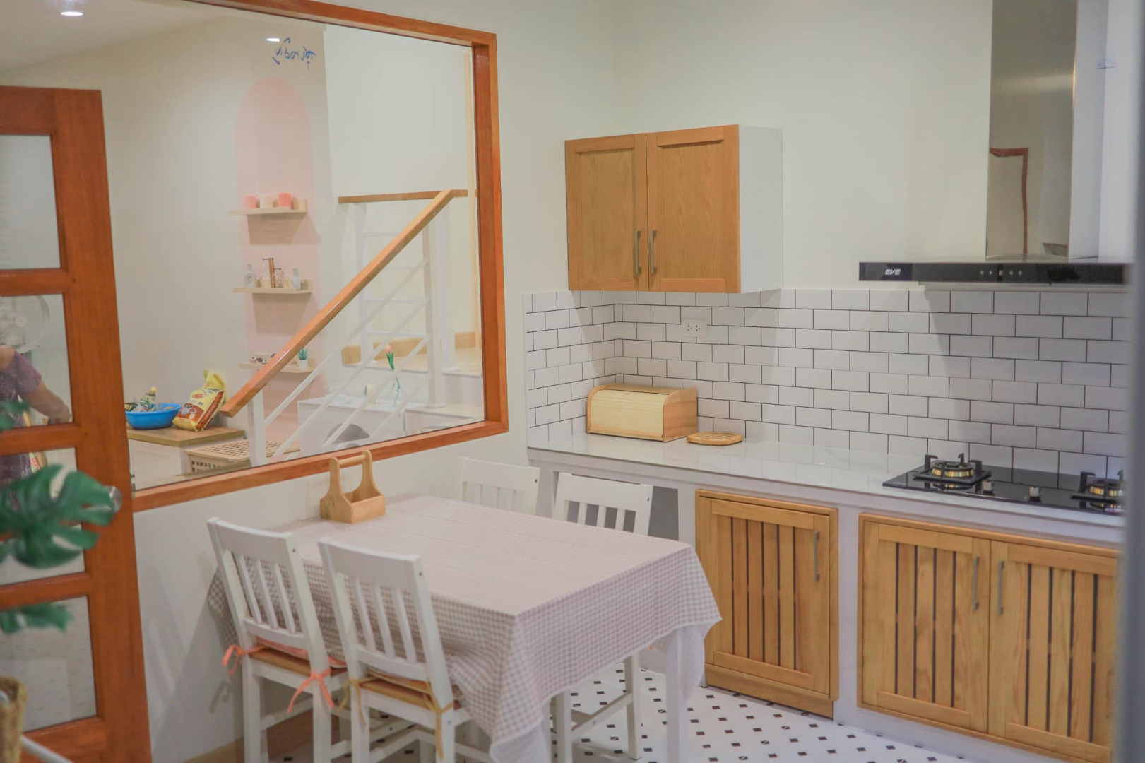 แบบบ้านชั้นครึ่ง 3 ห้องนอน 2 ห้องน้ำ งบสร้าง 18 ล้าน ตกแต่งละมุนมาก